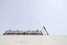 floating power plant – License: Public Domain Credit: © Scott Webb