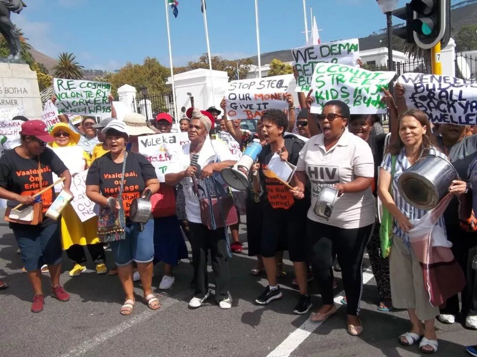 Wxmen's Budget Collective protest outside Parliament on day of budget speech